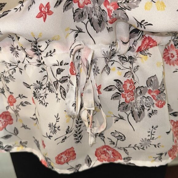 Liz Claiborne L Crewneck Short Sleeve Sheer Floral Peplum Tie Waist Blouse - Picture 6 of 12